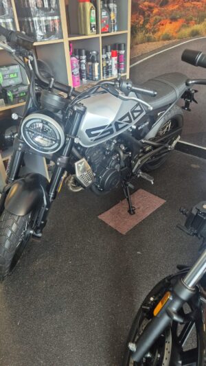 brixton 500 cc topocassie